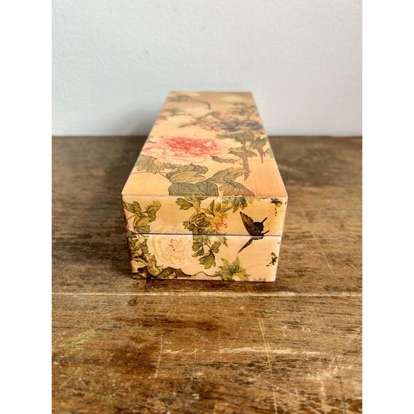 Vintage Rectangular Floral Lacquered Jewelry Box | Boho Home Decor - Picture 4 of 7